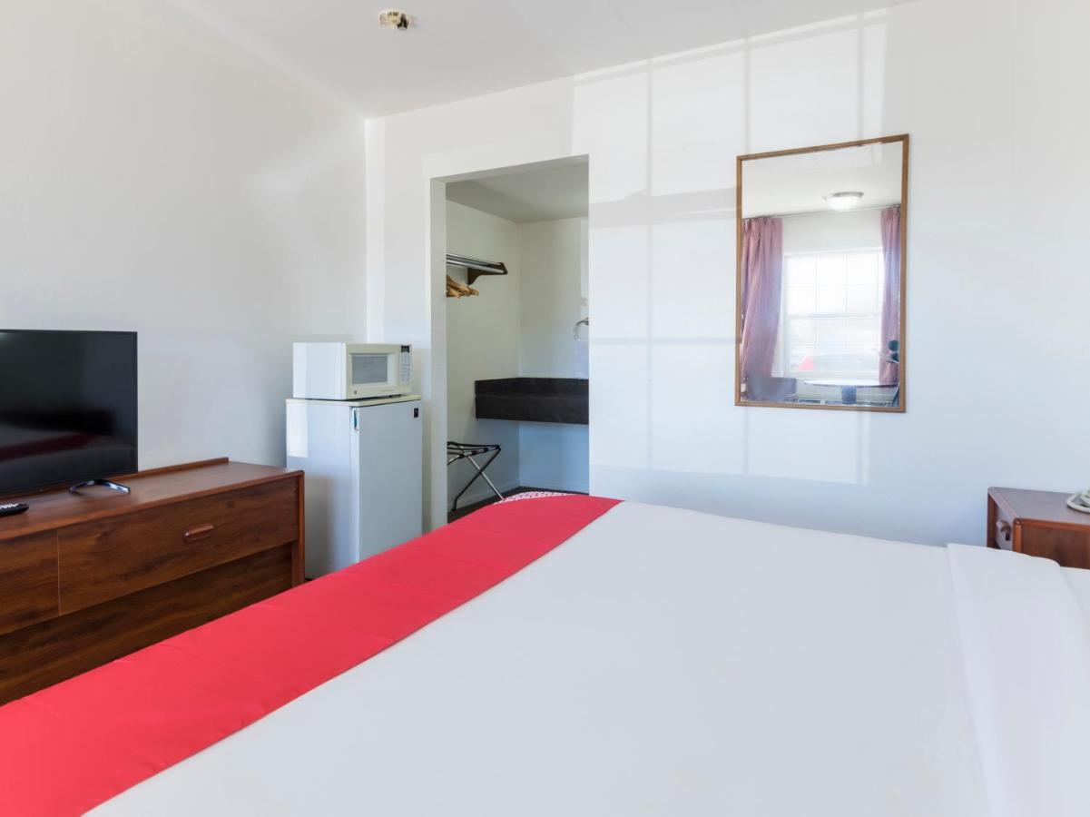 Oyo Hotel Richfield Ut I-70 エクステリア 写真